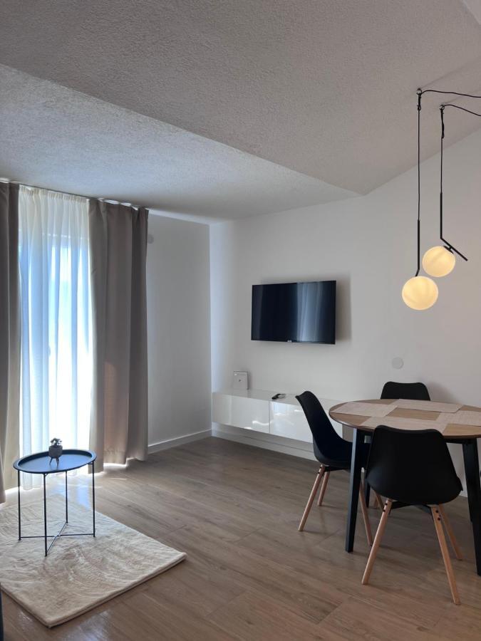 Apartment Nadalina โรกอซนิซา ภายนอก รูปภาพ